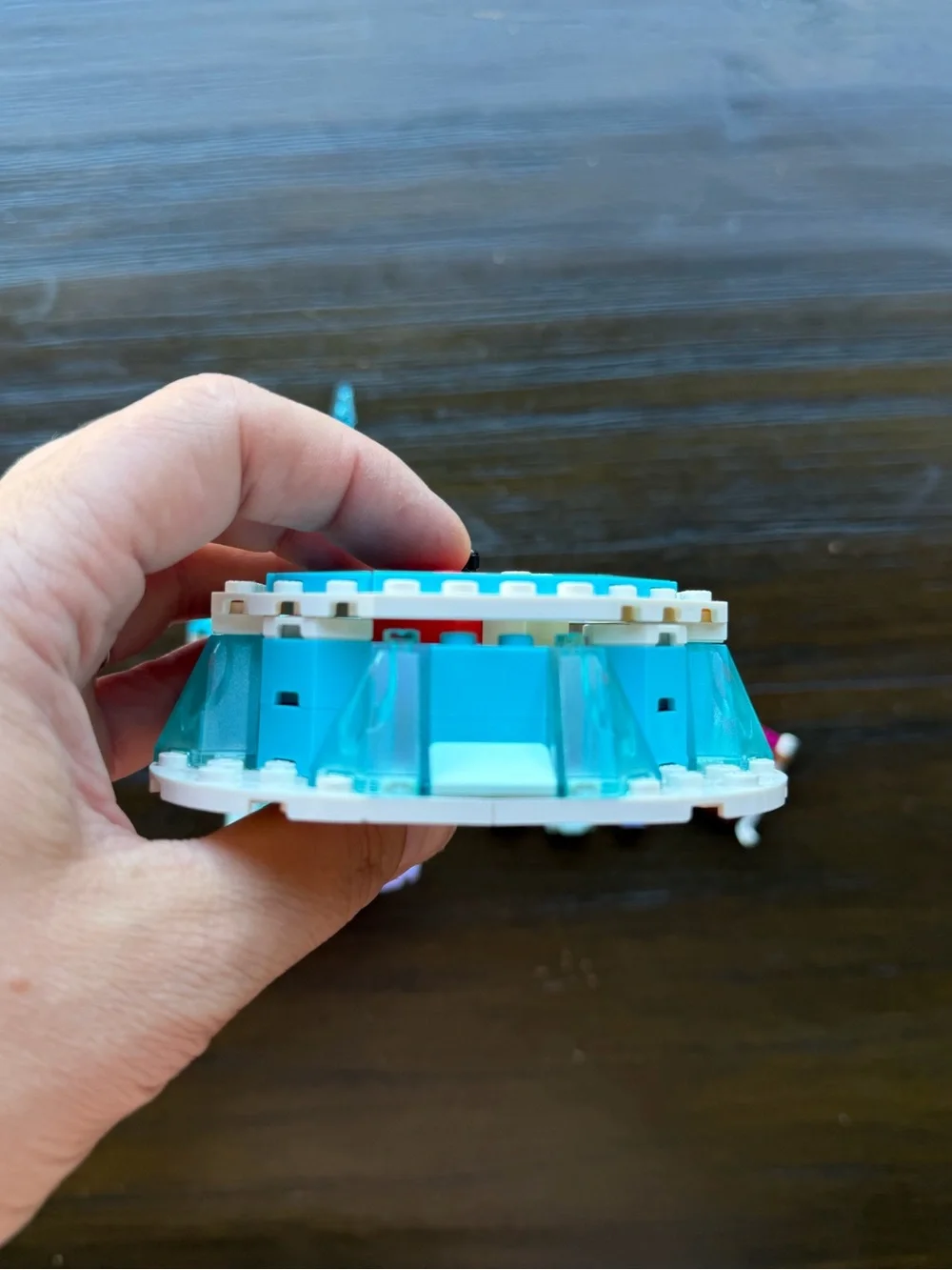 LEGO Disney Frozen Anna and Elsa’s Magical Carousel 43218 few items missed